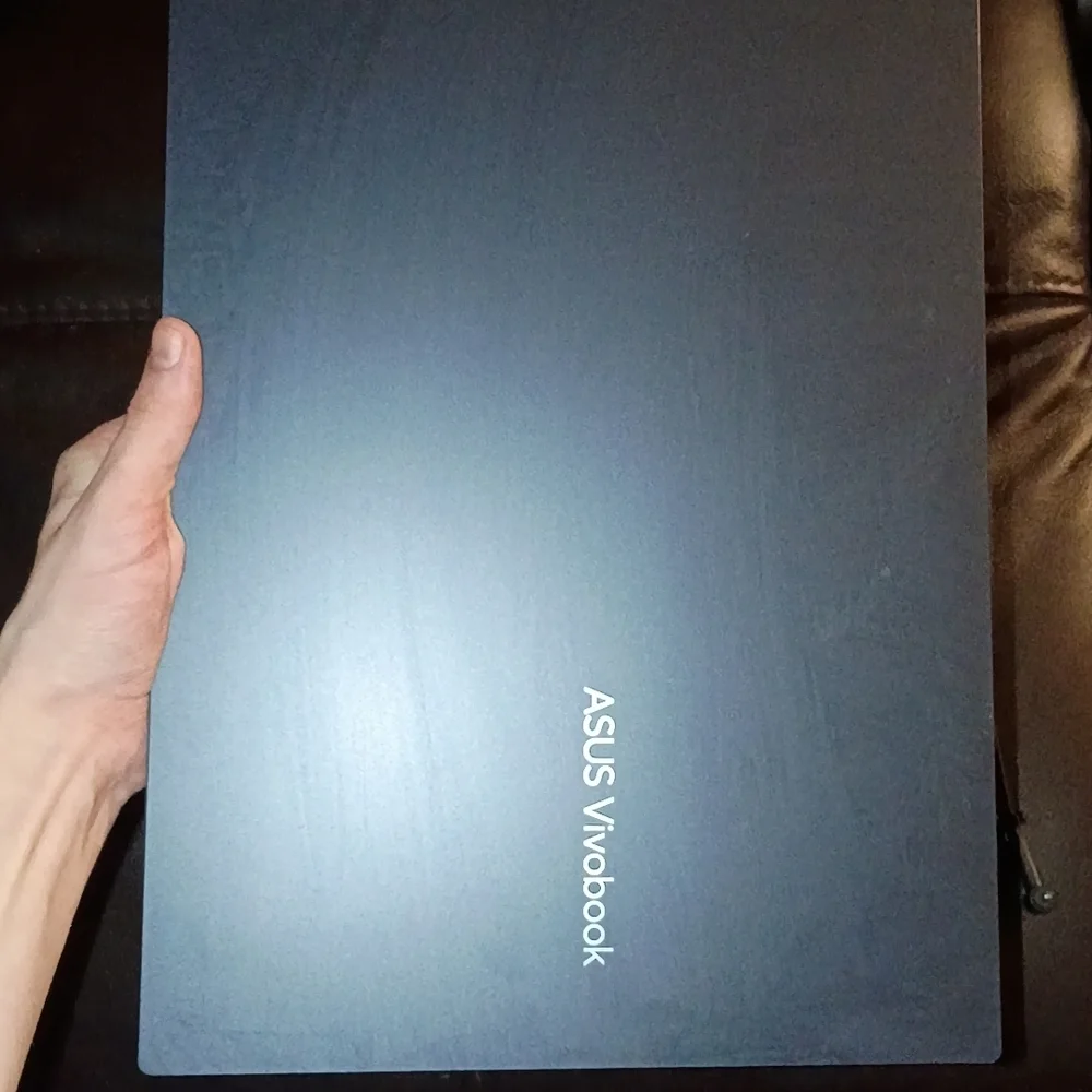 ASUS VivoBook 15 Laptop with Charger